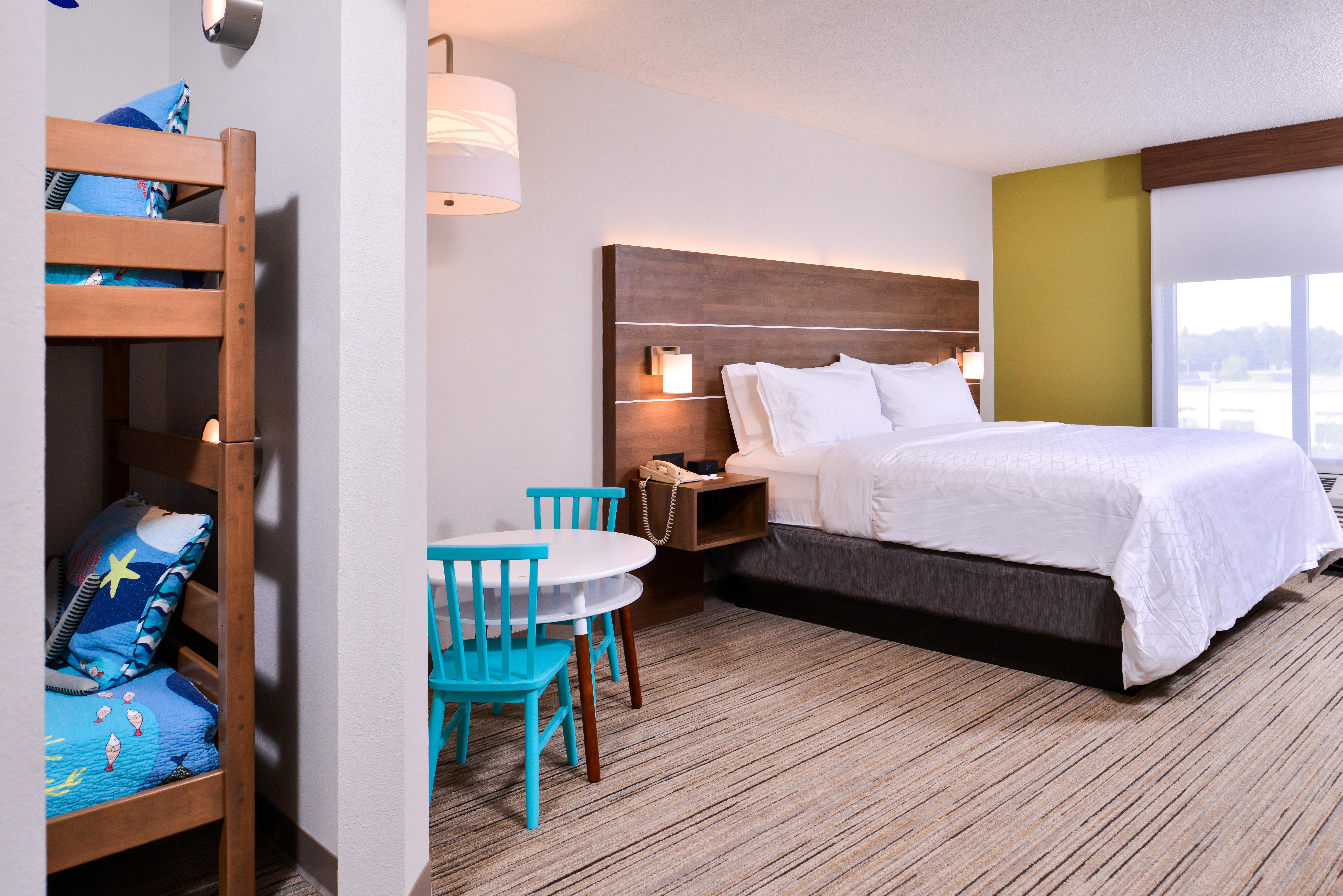 Holiday Inn Express Hotel & Suites Tampa-Anderson Road-Veterans Exp By Ihg West Chase Екстер'єр фото