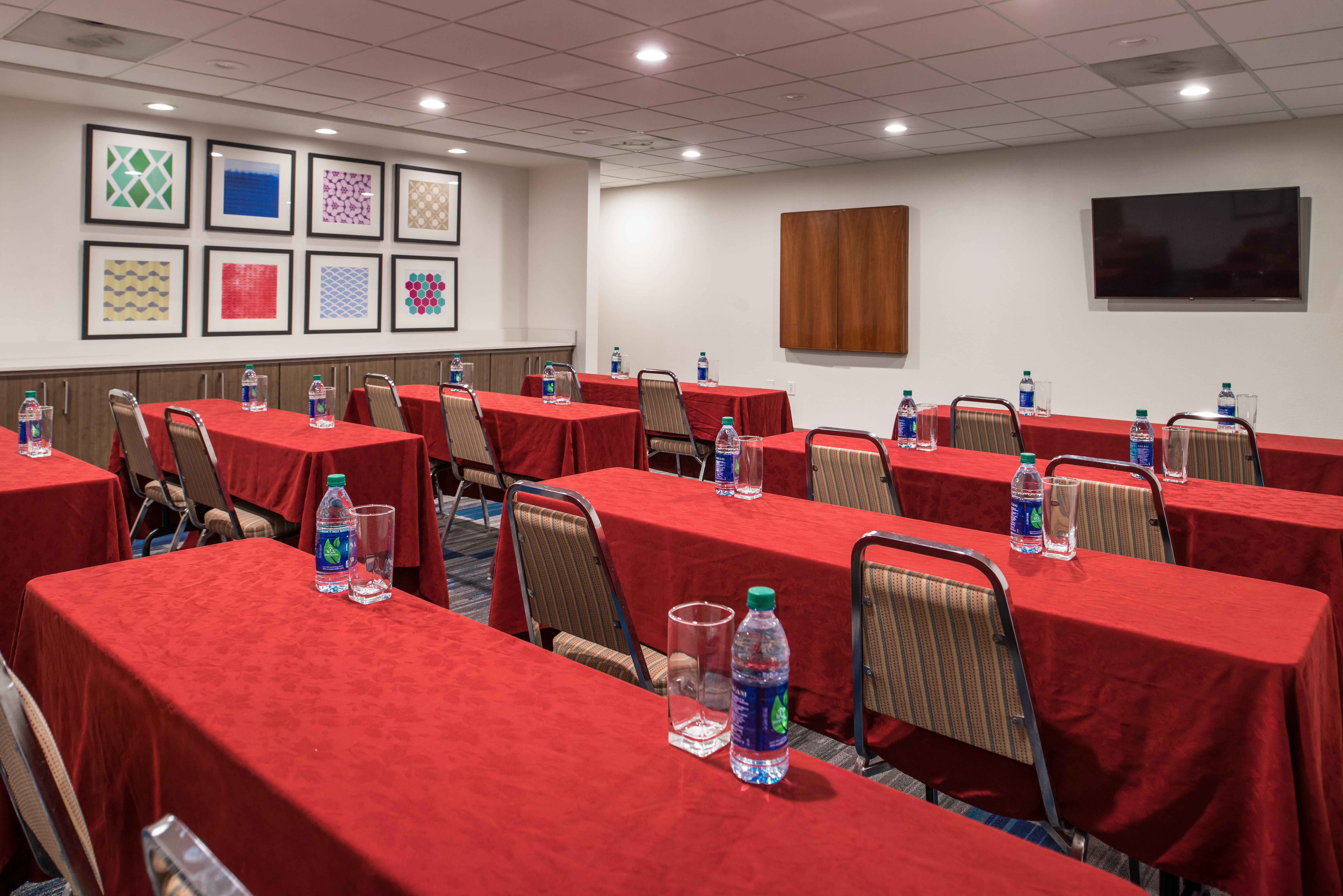 Holiday Inn Express Hotel & Suites Tampa-Anderson Road-Veterans Exp By Ihg West Chase Екстер'єр фото