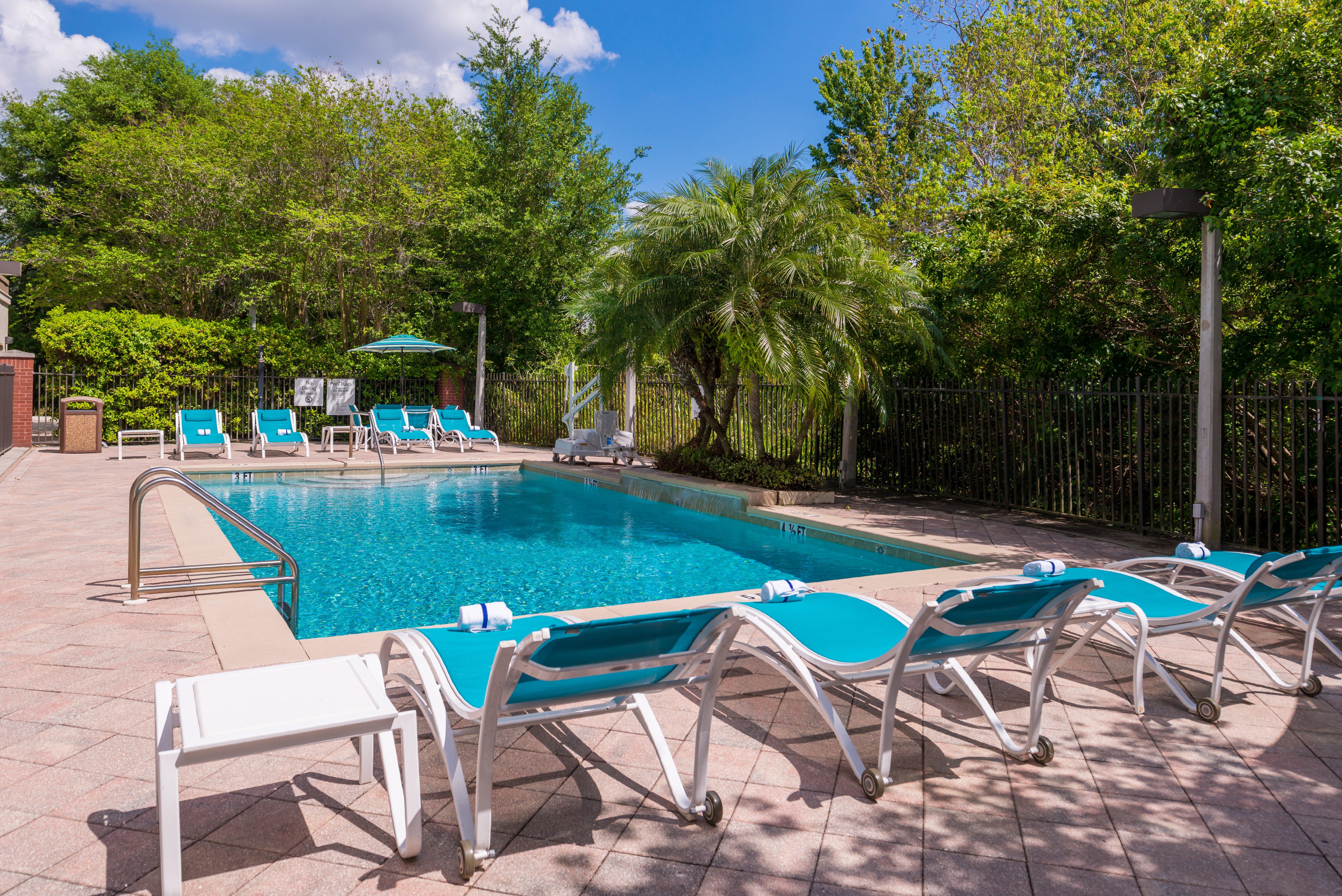 Holiday Inn Express Hotel & Suites Tampa-Anderson Road-Veterans Exp By Ihg West Chase Екстер'єр фото