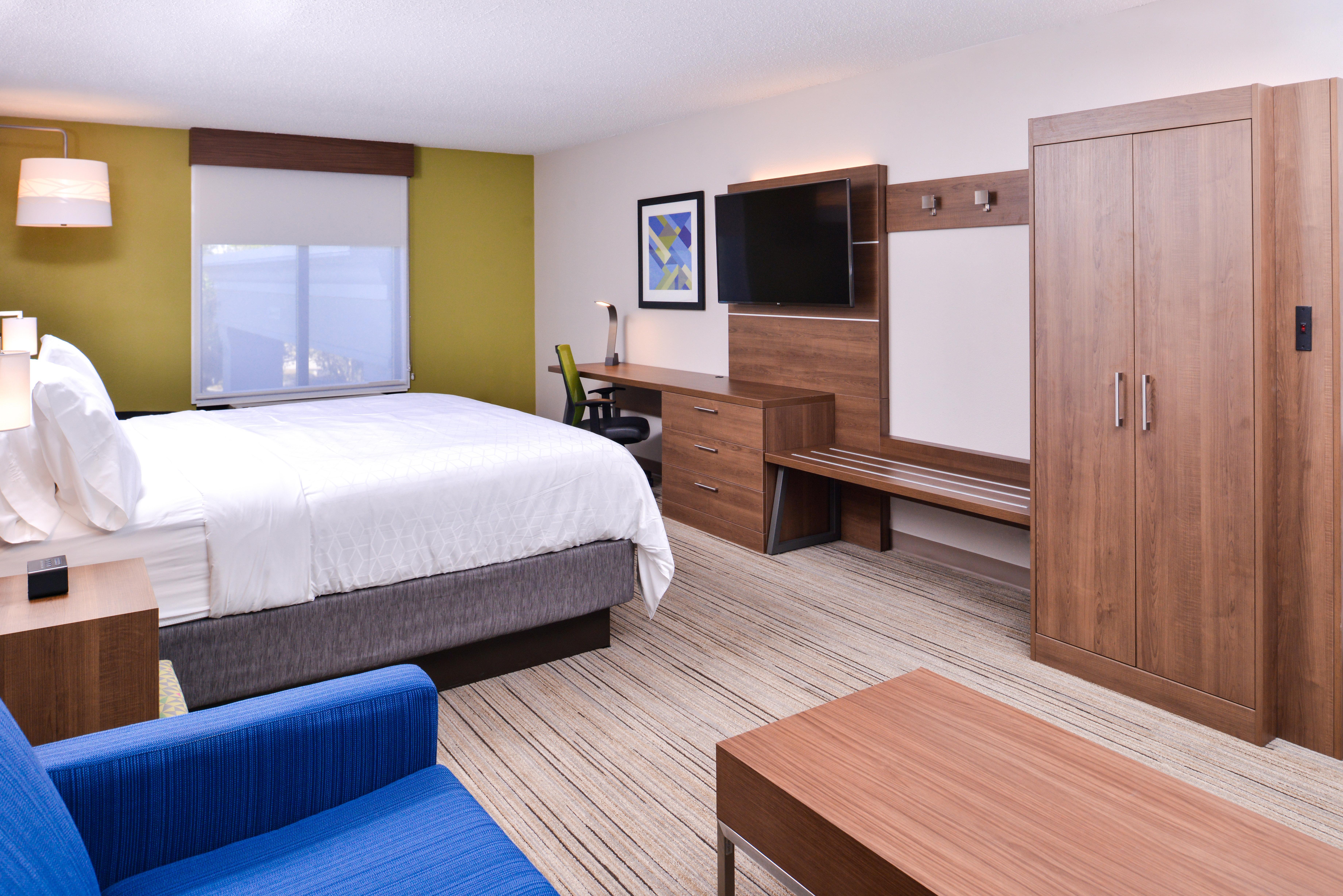 Holiday Inn Express Hotel & Suites Tampa-Anderson Road-Veterans Exp By Ihg West Chase Екстер'єр фото
