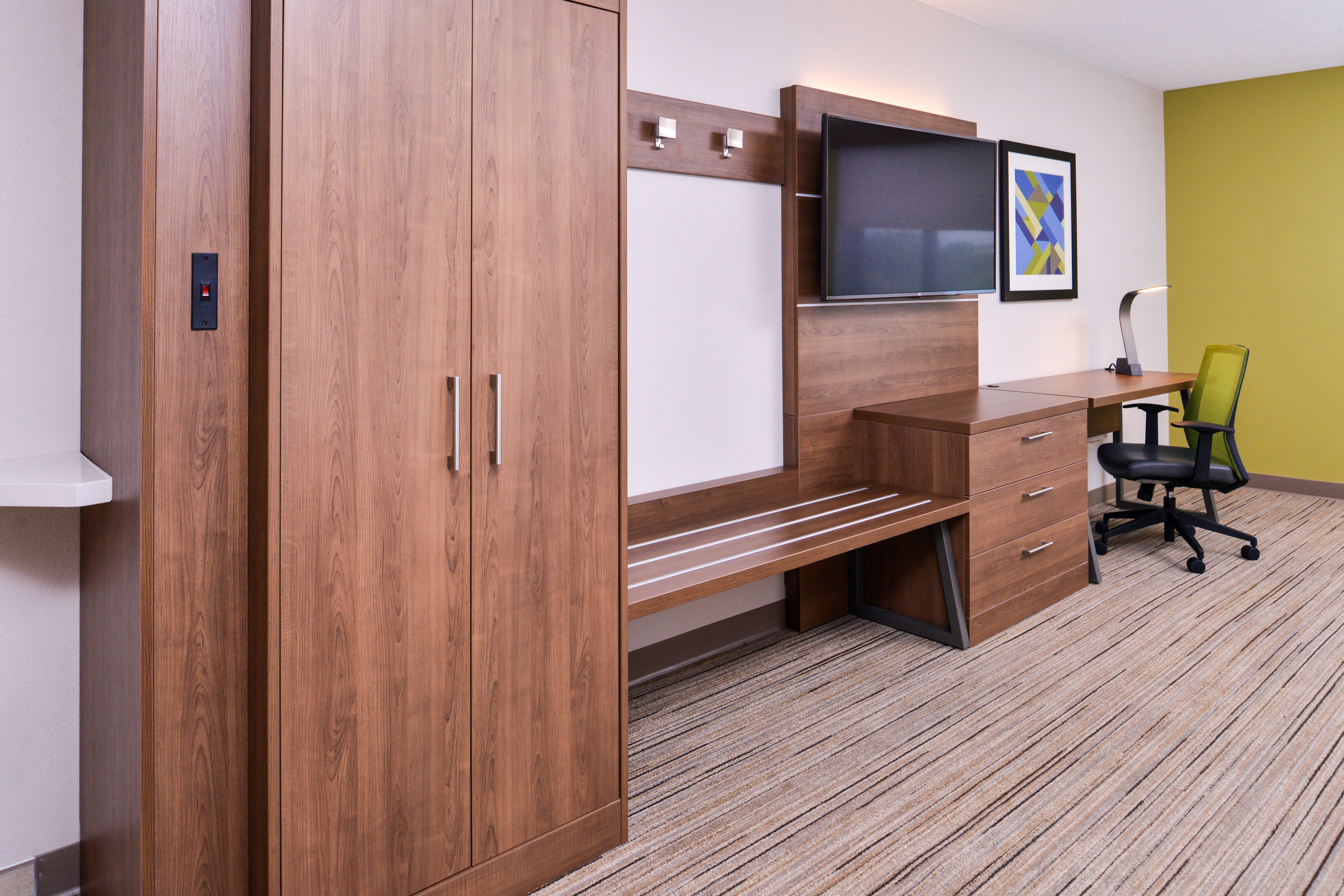 Holiday Inn Express Hotel & Suites Tampa-Anderson Road-Veterans Exp By Ihg West Chase Екстер'єр фото